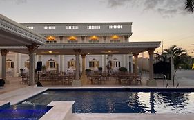 El Palacio Hotel & Resort